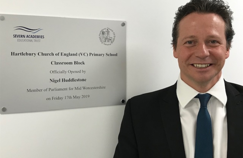 Nigel opening the new classroom block.