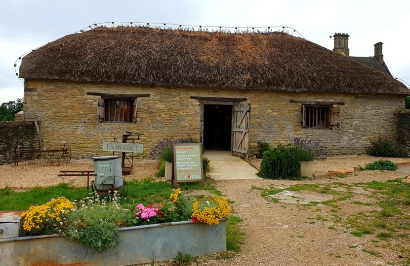 Cogges Manor Farm