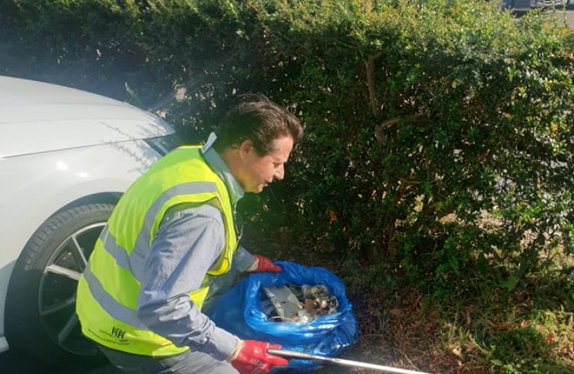 Litter Picking 2