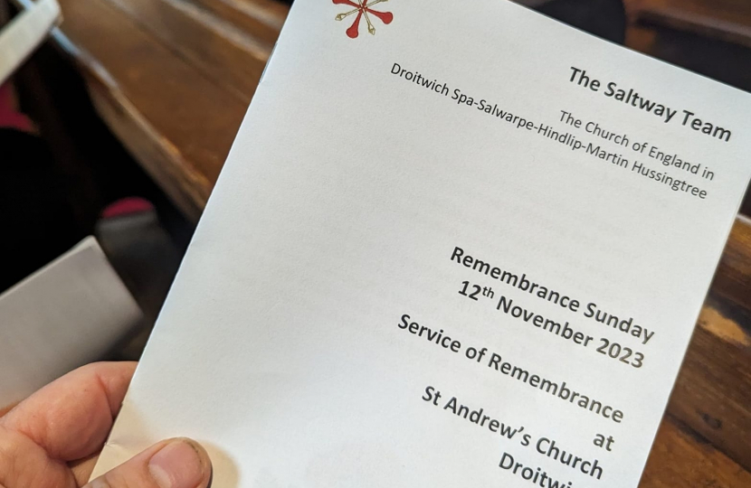 Nigel Huddleston MP attends Remembrance Sunday ceremony in Droitwich.