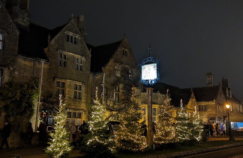 Broadway looking spectacular ahead of Christmas