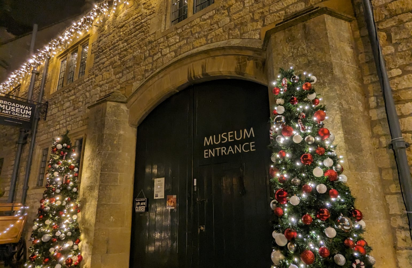 Broadway looking spectacular ahead of Christmas