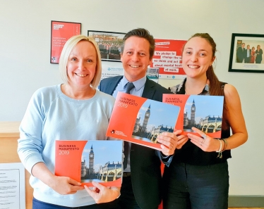 Nigel Huddleston MP with Sharon and Poppy at Herefordshire and Worcestershire Chamber of Commerce