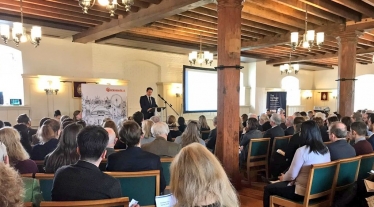 Nigel speaking at Tower of London