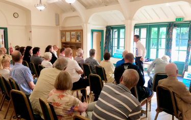 Public meeting in Droitwich